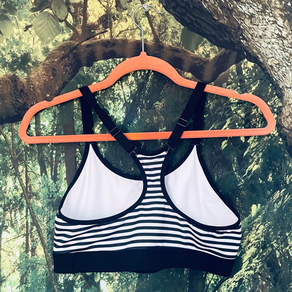 Power Core Striped Sports Bra